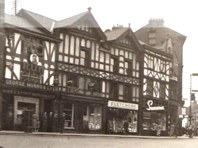 25-37, Market Place.